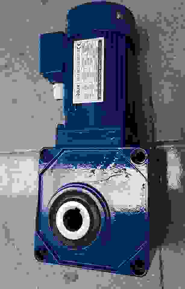 Efficient integrated gearmotors power intralogistics application